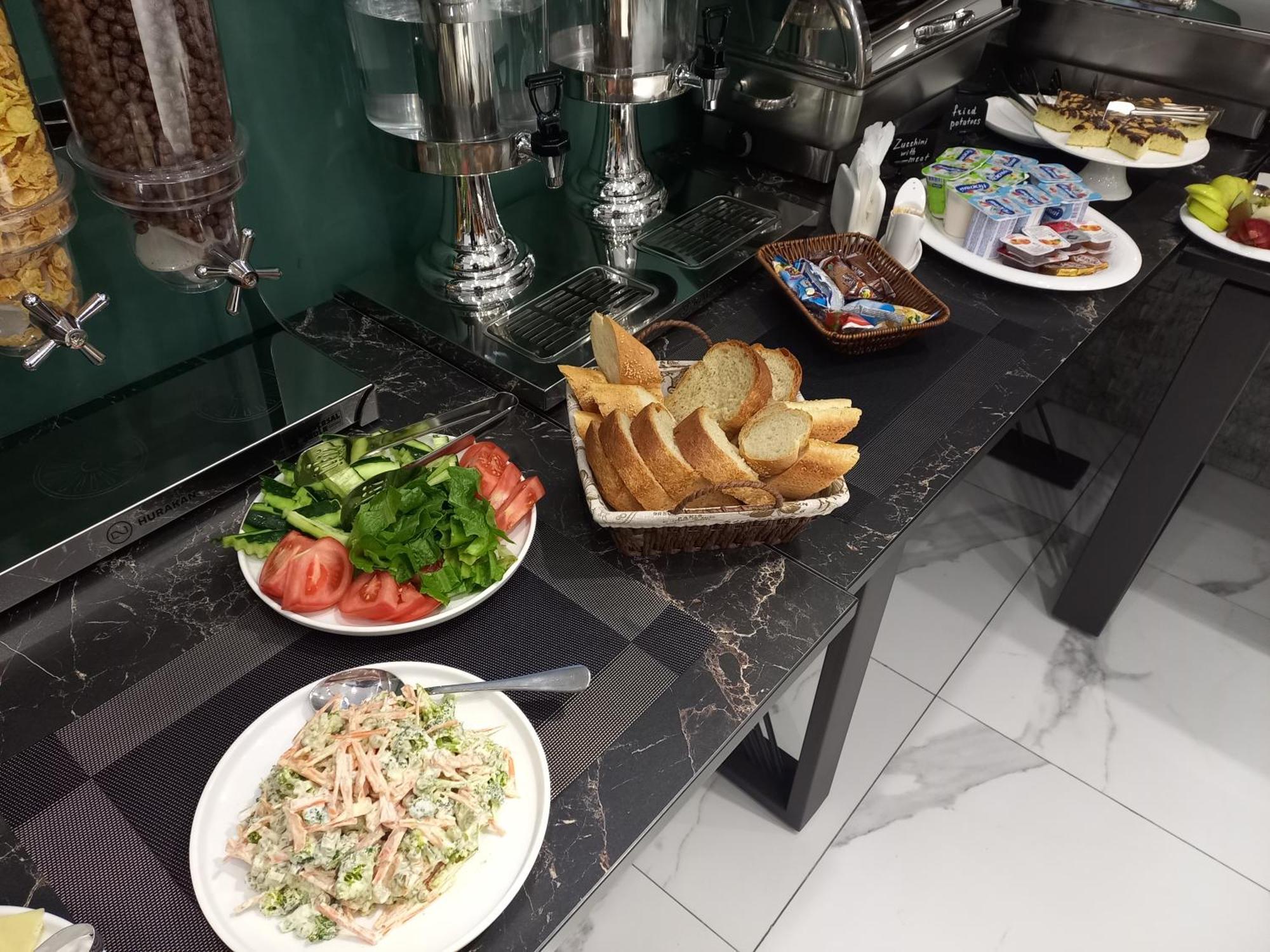 Avenue 23 Boutique Hotel เยเรวาน ภายนอก รูปภาพ